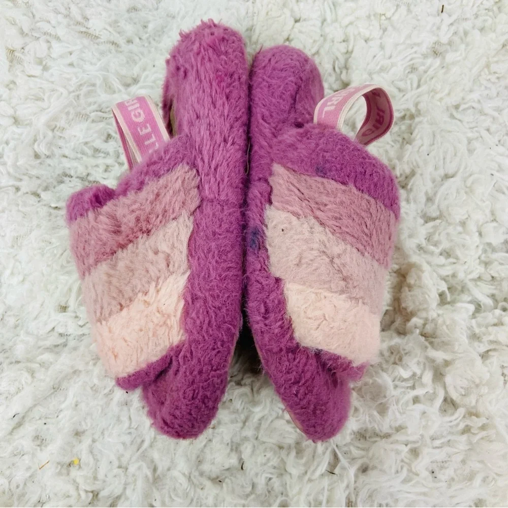 Elle pictured slippers